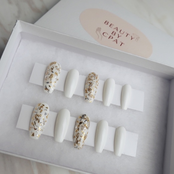 Gold & Silver White Handmade LUXURY PRESS ON NAILS - Picture 2 of 5